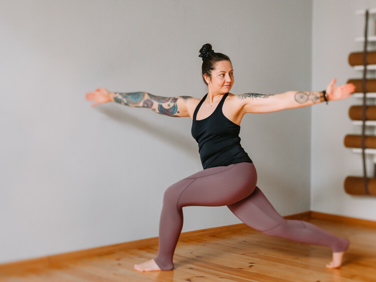 Joga dla początkujących - 7 porad jak zacząć ćwiczyć jogę w domu - Yoga Home